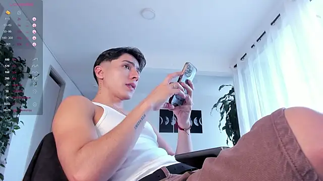 Hotay andrew online show from October 2025 08:47:01 PM