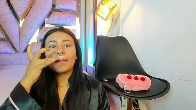 Snapshot of SamaelAndLilitt chatting on October 2025 11:00:01 AM SamaelAndLilitt online show from October 2025 11:00:01 AM