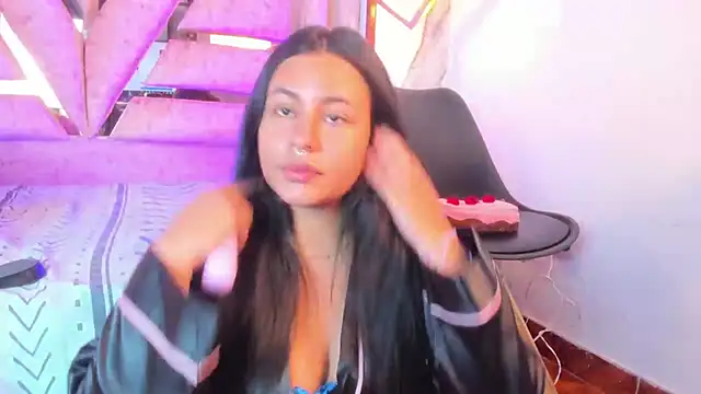 Snapshot of SamaelAndLilitt chatting on October 2025 10:05:01 AM SamaelAndLilitt online show from October 2025 10:05:01 AM