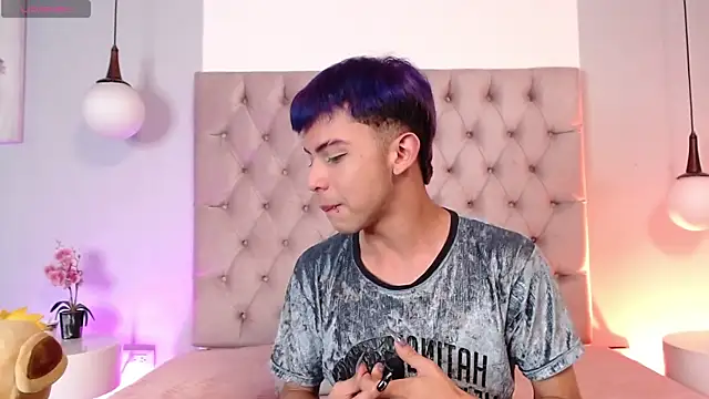 Snapshot of Princeapolo_anki chatting on November 2025 07:59:02 PM Princeapolo anki online show from November 2025 07:59:02 PM