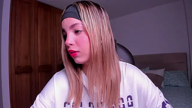 jana parissi online show from October 2025 07:22:02 PM