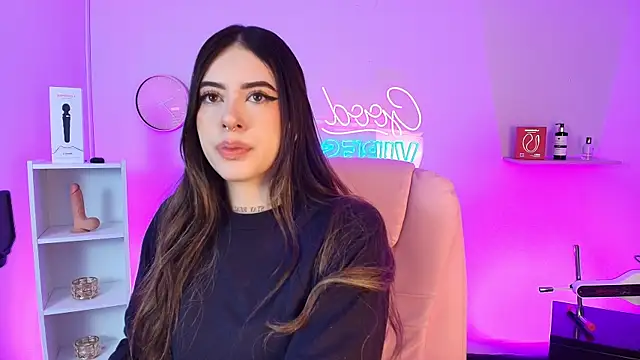 Alice Vixen online show from October 2025 12:27:01 PM