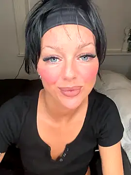 juicylucie online show from October 2025 11:16:02 PM