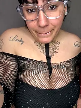 valen1891 online show from October 2025 01:14:01 AM