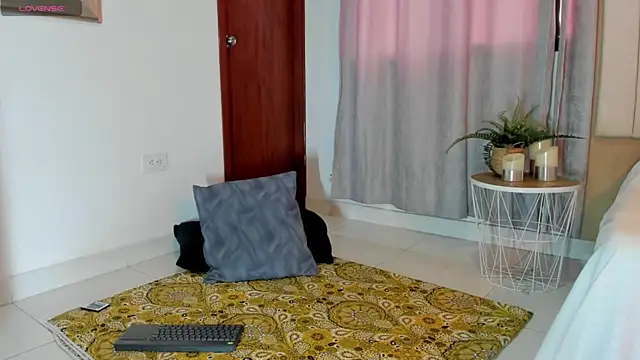 Snapshot of tristan_gold chatting on November 2025 02:16:02 PM tristan gold online show from November 2025 02:16:02 PM