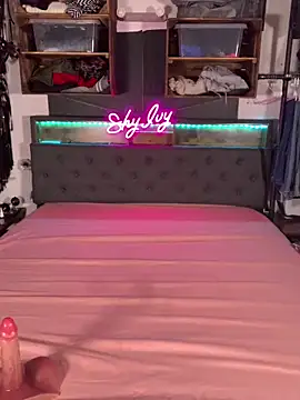 Snapshot of Shy_Ivy chatting on September 2025 09:51:01 PM Shy Ivy online show from September 2025 09:51:01 PM