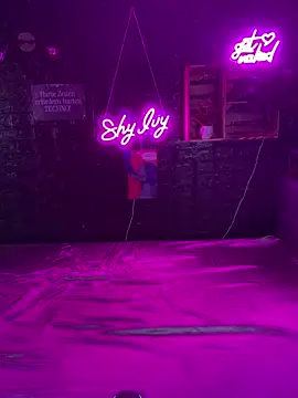 Snapshot of Shy_Ivy chatting on November 2025 10:54:02 PM Shy Ivy online show from November 2025 10:54:02 PM