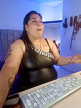 Snapshot of AndreaKinky chatting on October 2025 08:26:02 AM AndreaKinky online show from October 2025 08:26:02 AM