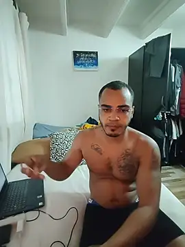 Snapshot of SanChacal5694 chatting on November 2025 10:19:02 PM SanChacal5694 online show from November 2025 10:19:02 PM