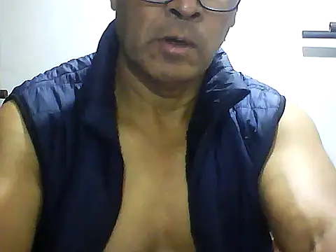 Snapshot of sexigym35 chatting on November 2025 05:09:01 AM sexigym35 online show from November 2025 05:09:01 AM