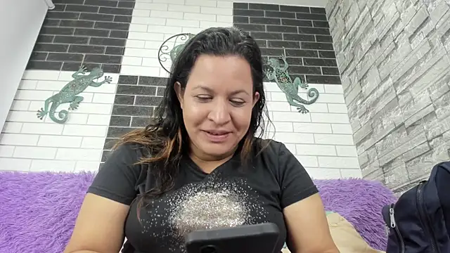 Snapshot of Sandra_Milf_love chatting on September 2025 03:08:02 AM Sandra Milf love online show from September 2025 03:08:02 AM