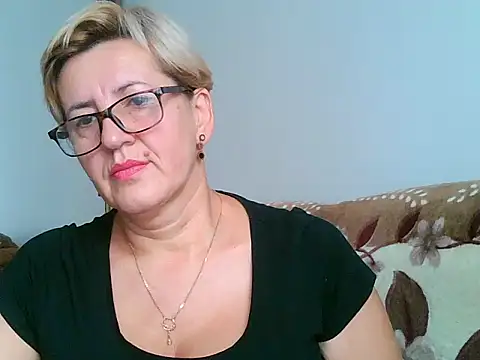 Snapshot of Dana4921 chatting on October 2025 02:12:02 PM Dana4921 online show from October 2025 02:12:02 PM