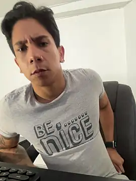 j deex online show from October 2025 02:38:01 PM