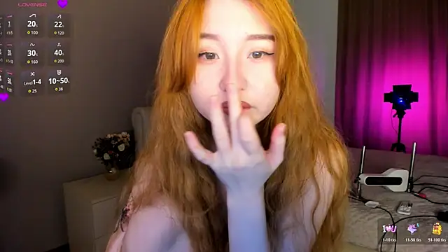 Snapshot of Clarity_Yumi chatting on November 2025 03:42:02 AM Clarity Yumi online show from November 2025 03:42:02 AM