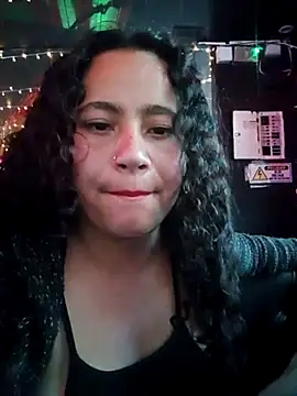 Snapshot of Yaya_watson chatting on October 2025 10:21:02 PM Yaya watson online show from October 2025 10:21:02 PM