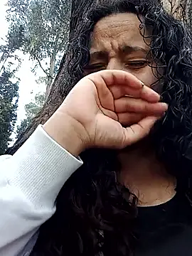 Snapshot of Yaya_watson chatting on November 2025 09:39:02 PM Yaya watson online show from November 2025 09:39:02 PM