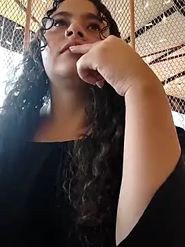 Snapshot of Yaya_watson chatting on November 2025 08:31:01 PM Yaya watson online show from November 2025 08:31:01 PM