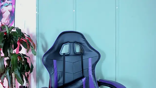 Snapshot of Zafiro__Brown chatting on September 2025 12:21:02 PM Zafiro Brown online show from September 2025 12:21:02 PM