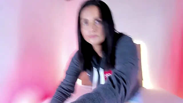 Snapshot of Zafiro__Brown chatting on October 2025 12:14:01 PM Zafiro Brown online show from October 2025 12:14:01 PM