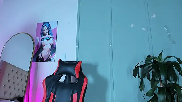 Snapshot of Zafiro__Brown chatting on November 2025 01:34:02 PM Zafiro Brown online show from November 2025 01:34:02 PM