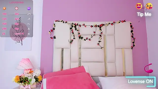 Snapshot of Silvana-Castro chatting on September 2025 11:26:01 AM Silvana-Castro online show from September 2025 11:26:01 AM