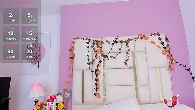 Snapshot of Silvana-Castro chatting on October 2025 11:44:02 AM Silvana-Castro online show from October 2025 11:44:02 AM