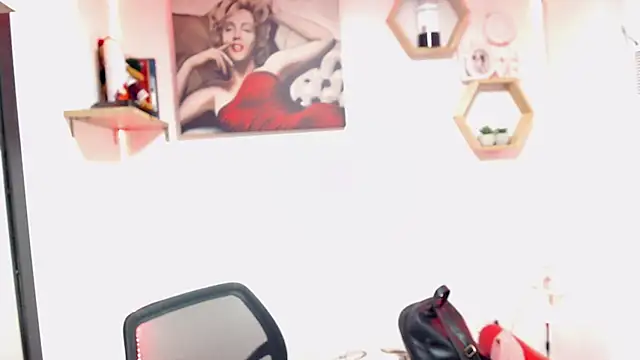 Snapshot of DIVAX_MONSERRAT chatting on October 2025 05:44:01 PM DIVAX MONSERRAT online show from October 2025 05:44:01 PM