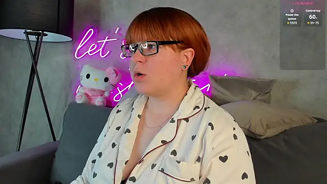 Michelle Wilsson online show from September 2025 08:41:02 AM