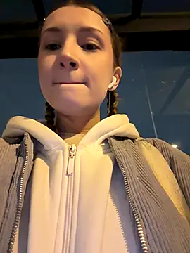 Snapshot of katexxxx chatting on November 2025 05:57:02 PM katexxxx online show from November 2025 05:57:02 PM