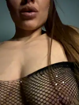 YourJolie online show from October 2025 12:22:02 AM