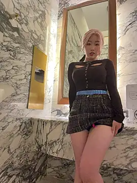 winter11 online show from October 2025 08:12:02 AM