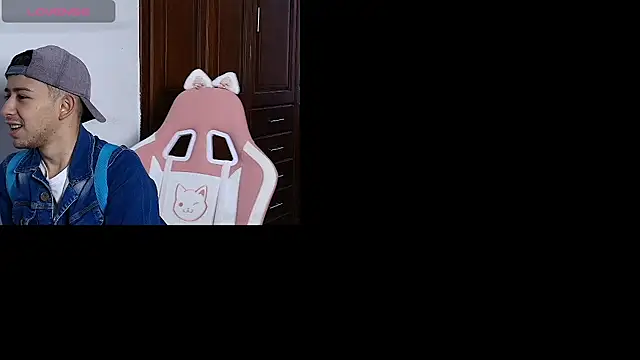 Aleecandrews online show from October 2025 07:21:01 PM