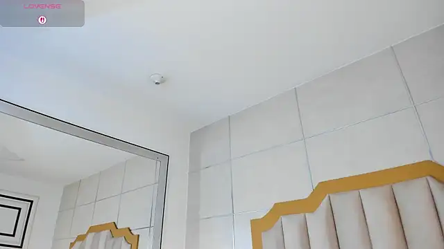 MaddieParker online show from November 2025 07:56:01 PM