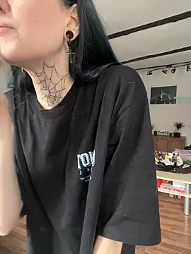 Snapshot of Seductively4_20 chatting on October 2025 01:01:01 PM Seductively4 20 online show from October 2025 01:01:01 PM