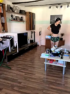 Snapshot of Seductively4_20 chatting on October 2025 10:49:02 AM Seductively4 20 online show from October 2025 10:49:02 AM