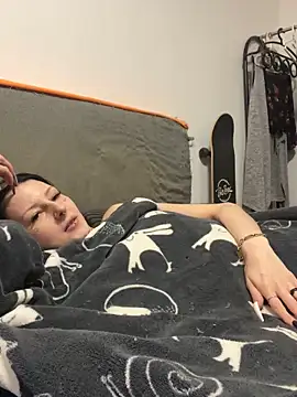 Snapshot of Seductively4_20 chatting on October 2025 12:06:02 PM Seductively4 20 online show from October 2025 12:06:02 PM