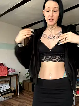 Snapshot of Seductively4_20 chatting on October 2025 06:52:02 AM Seductively4 20 online show from October 2025 06:52:02 AM