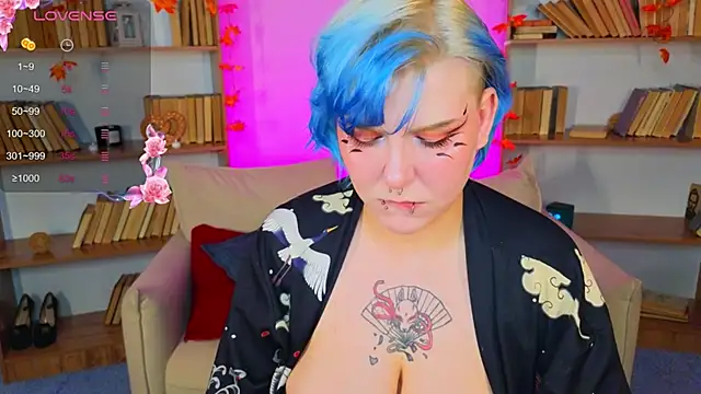 Snapshot of bluelunaray chatting on September 2025 11:14:01 AM bluelunaray online show from September 2025 11:14:01 AM