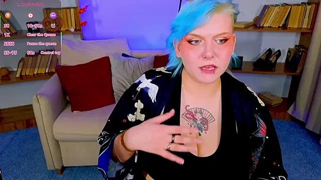 Snapshot of bluelunaray chatting on September 2025 10:53:02 AM bluelunaray online show from September 2025 10:53:02 AM