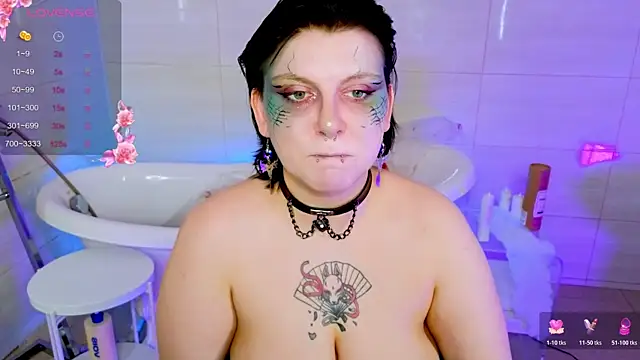 Snapshot of bluelunaray chatting on October 2025 10:34:02 AM bluelunaray online show from October 2025 10:34:02 AM