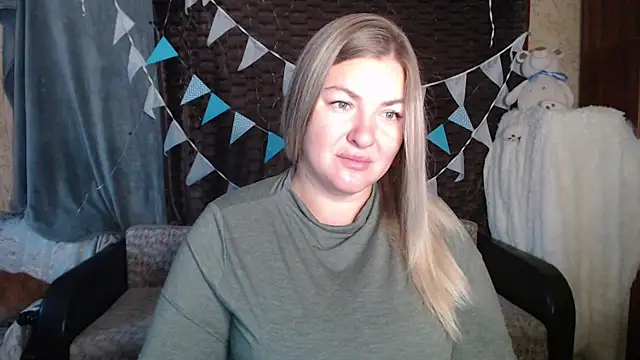 NikaSkylink online show from October 2025 03:48:02 AM