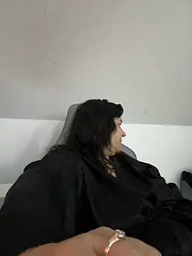 Liza Will online show from October 2025 06:31:02 PM