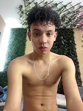 Snapshot of JoseLucian chatting on October 2025 08:09:02 PM JoseLucian online show from October 2025 08:09:02 PM