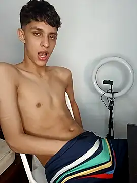 Snapshot of Allnei chatting on October 2025 07:04:02 PM Allnei online show from October 2025 07:04:02 PM