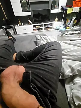 Snapshot of Bog_dan123 chatting on November 2025 11:37:02 PM Bog dan123 online show from November 2025 11:37:02 PM