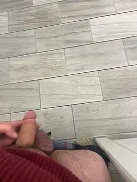 Snapshot of Malesub-84 chatting on October 2025 04:47:01 PM Malesub-84 online show from October 2025 04:47:01 PM