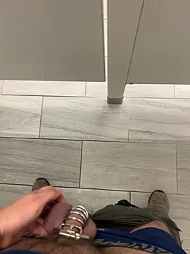 Snapshot of Malesub-84 chatting on October 2025 12:06:01 PM Malesub-84 online show from October 2025 12:06:01 PM