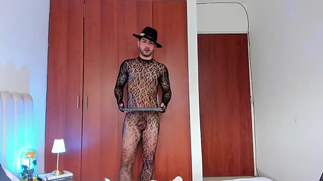 Dark beauty2 online show from October 2025 03:10:01 PM