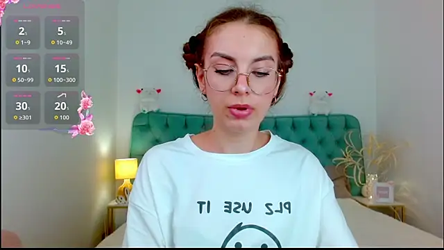 Snapshot of Real_cutie1 chatting on September 2025 09:03:02 PM Real cutie1 online show from September 2025 09:03:02 PM