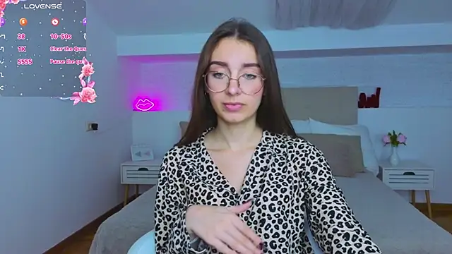 Snapshot of Real_cutie1 chatting on September 2025 09:52:02 PM Real cutie1 online show from September 2025 09:52:02 PM